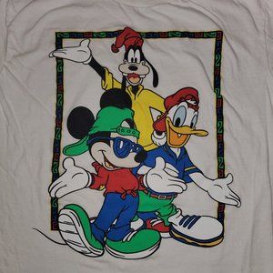 Disney Medium T-shirt Size Medium EUC